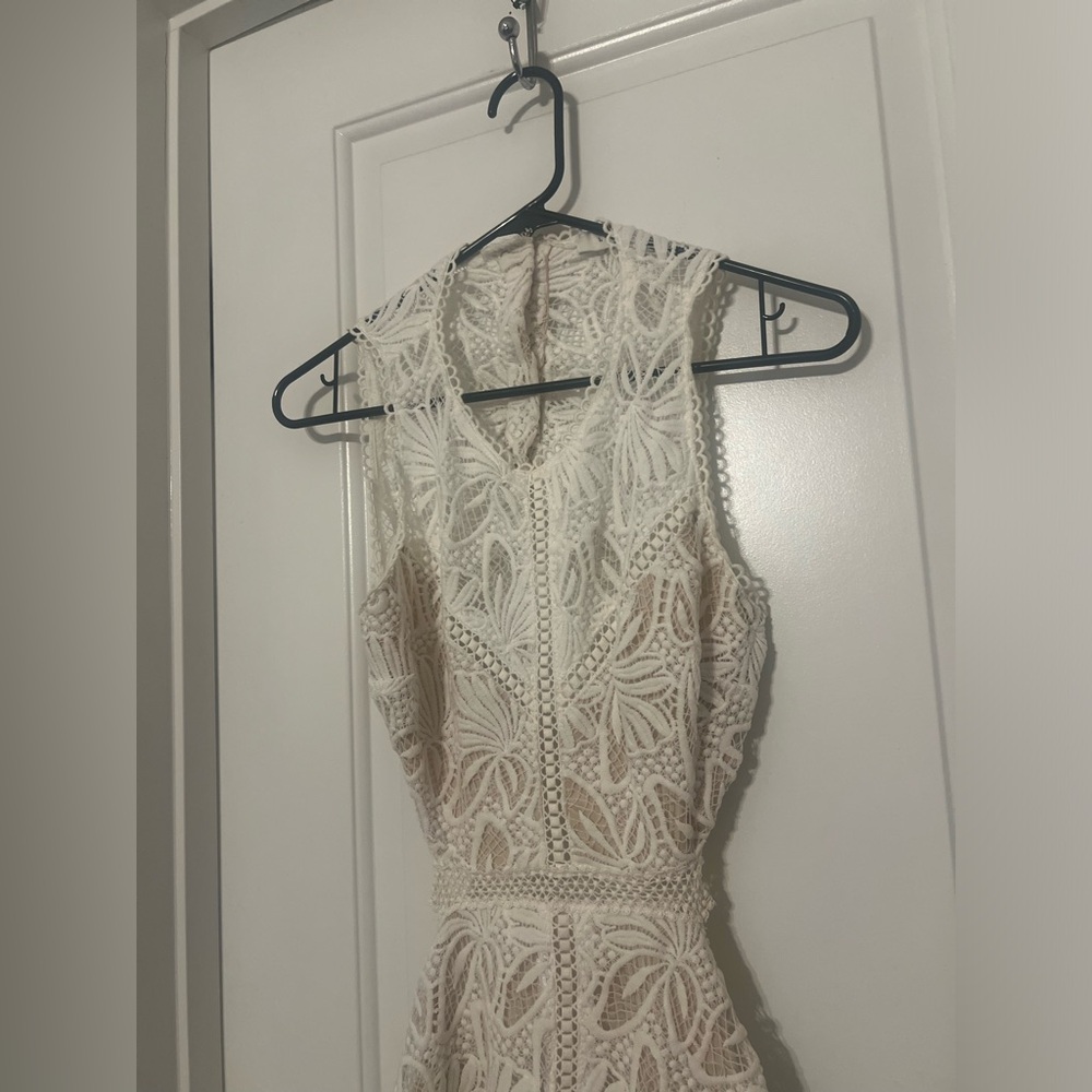 White Lace Back Cutout Mini Dress | s - Picture 5 of 9